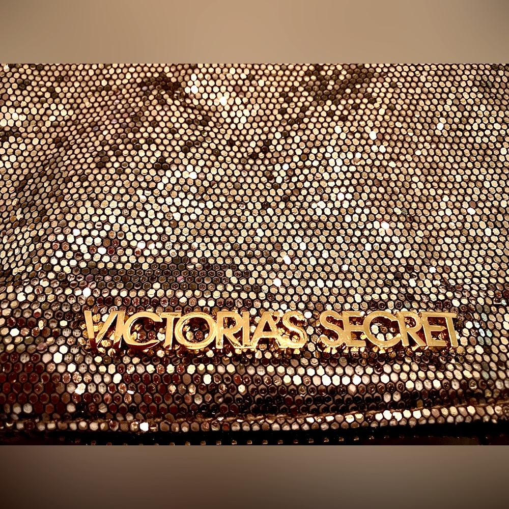 Victoria's Secret Gold Glitter Fold Over Clutch Purse✨